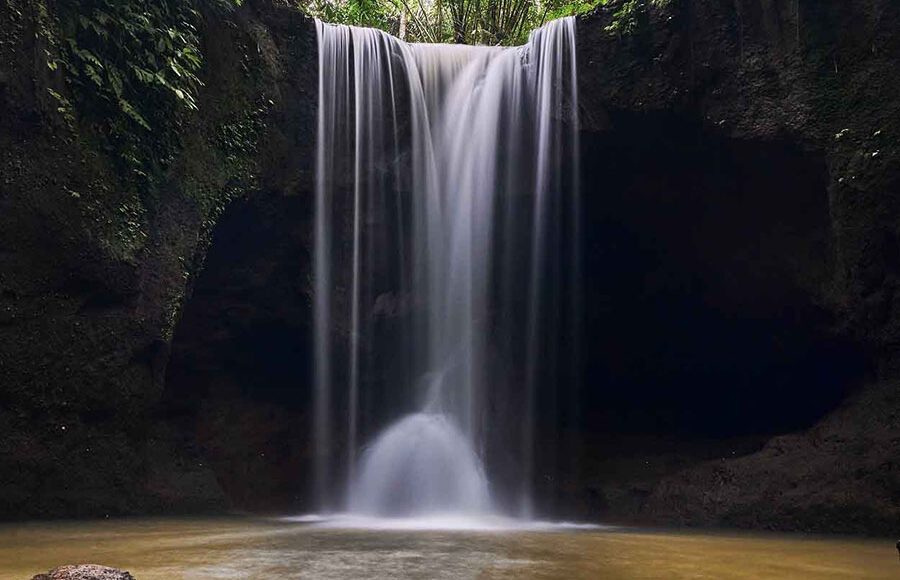 suwat waterfall, gianyar places of interest